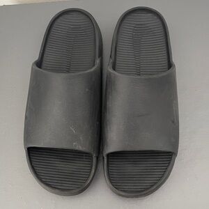 Nike Black Slide Sandals 10 black unisex
